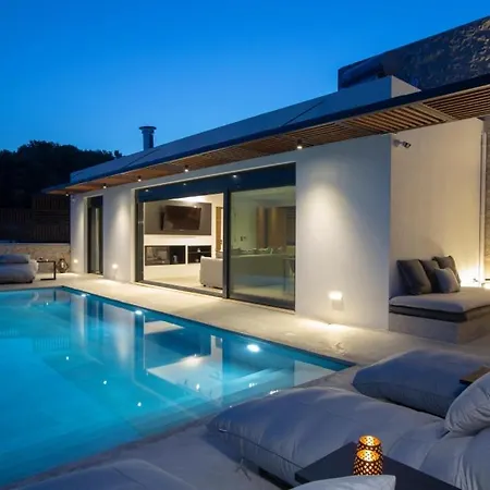 Villa Brand New High-End Faos Villas One